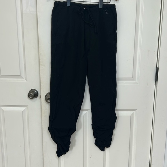 Free People Drawstring Cotton Ruched Pants size XS black casual NWOT - Picture 1 of 8